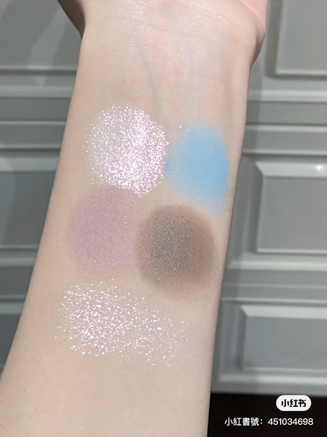Flortte 花菜熊系列眼影
