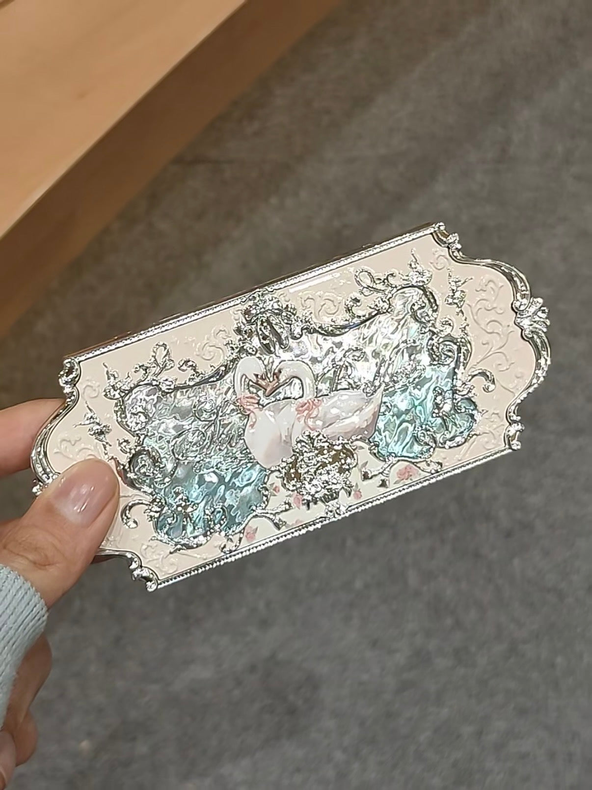 花知晓天鹅芭蕾眼影盘